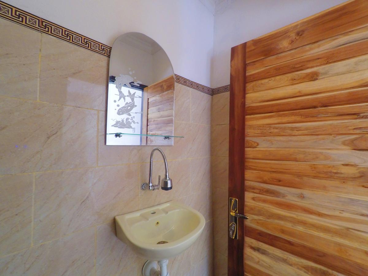 Tropical Garden Inn Batununggul 외부 사진